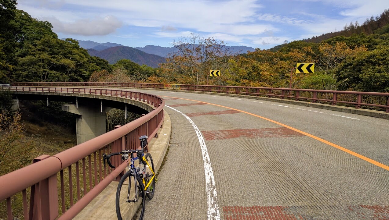 Yanagisawa Pass 柳沢峠 1,472m - Rindo Bike Tour Japan
